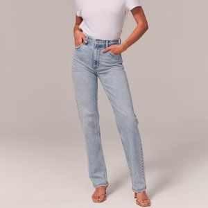 Abercrombie & Fitch Ultra High Rise 90s Straight Jean